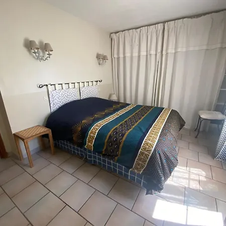 Charmante Maison Piscine * 彭特·圣特斯普利特